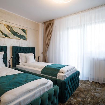 Pensiunea Natalya Bacau Bagian luar foto